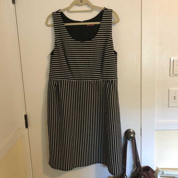 Merona Dresses & Skirts - Merona Black and White Stripe A Line Dress